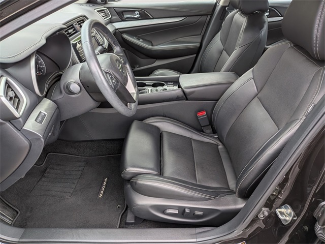 2017 Nissan Maxima SL photo 10