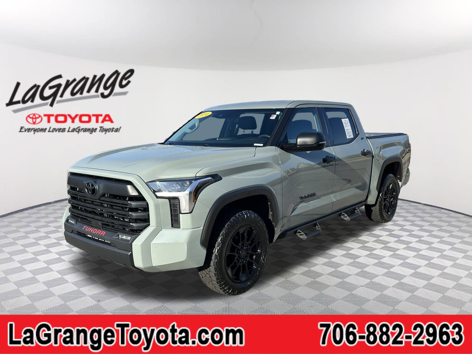 2024 Toyota Tundra SR5's photo