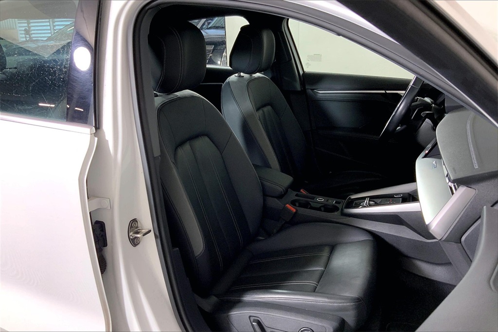 2024 Audi A3 40 Premium photo 4