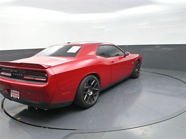 2016 Dodge Challenger SXT Plus photo 7