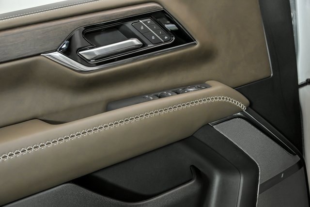 2025 Gmc Yukon XL Denali Ultimate photo 3