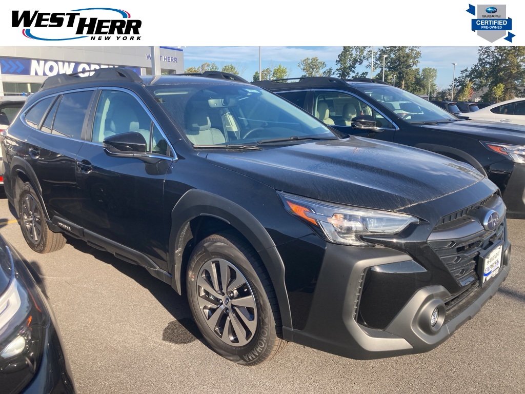 2025 Subaru Outback Premium's photo