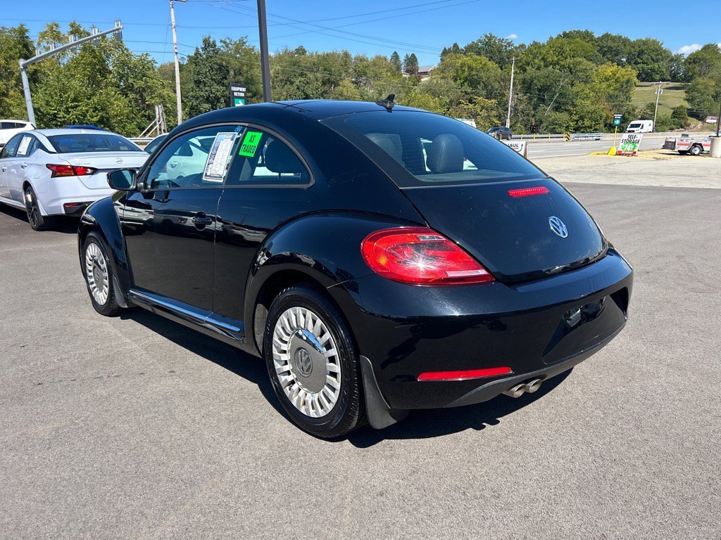 2014 Volkswagen Beetle 2.5L photo 3