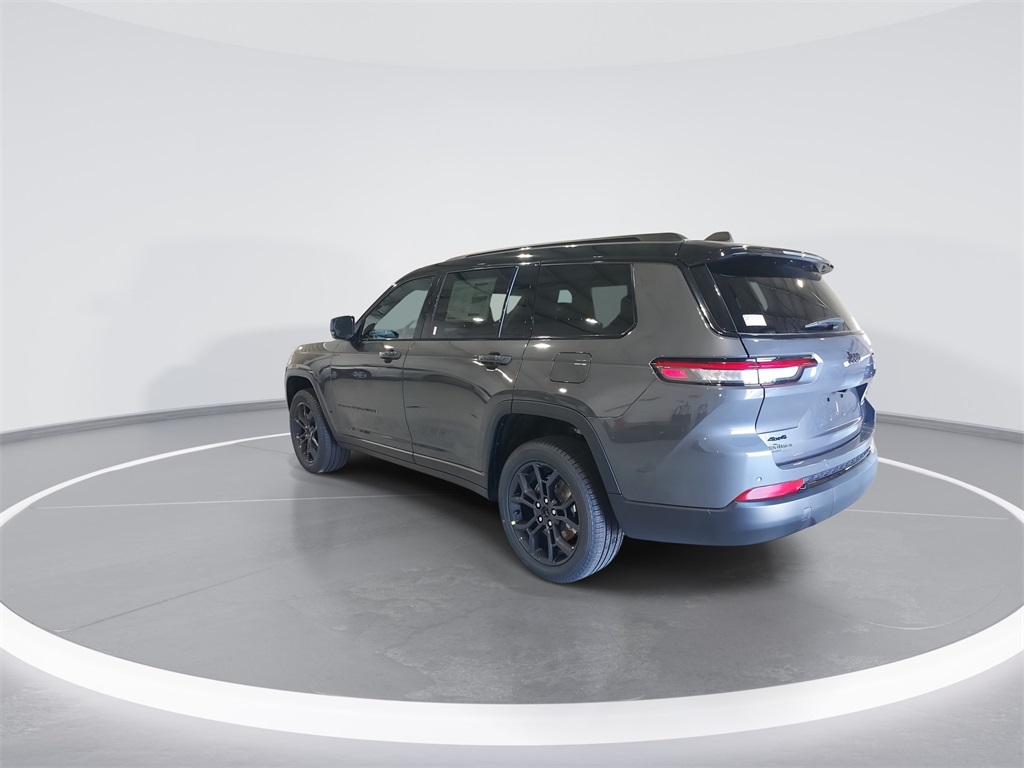 2025 Jeep Grand Cherokee Limited photo 4