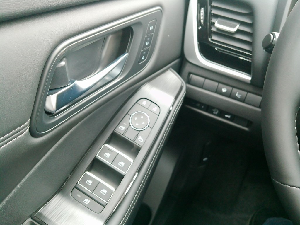 2025 Nissan Rogue SL photo 40