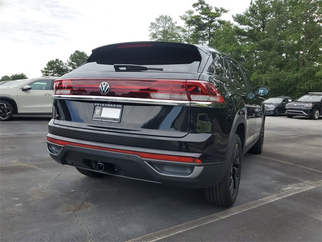 2026 Volkswagen Atlas Cross Sport SE photo 4