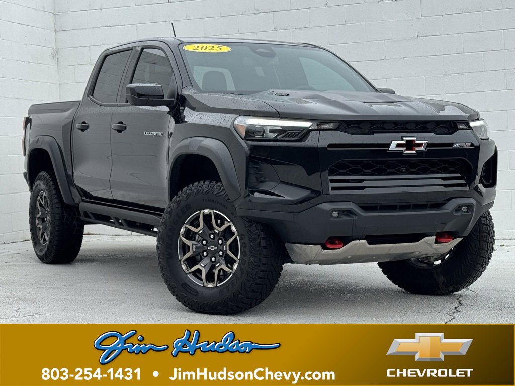 2025 Chevrolet Colorado ZR2's photo