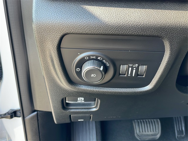 2024 Jeep Grand Cherokee Limited photo 18