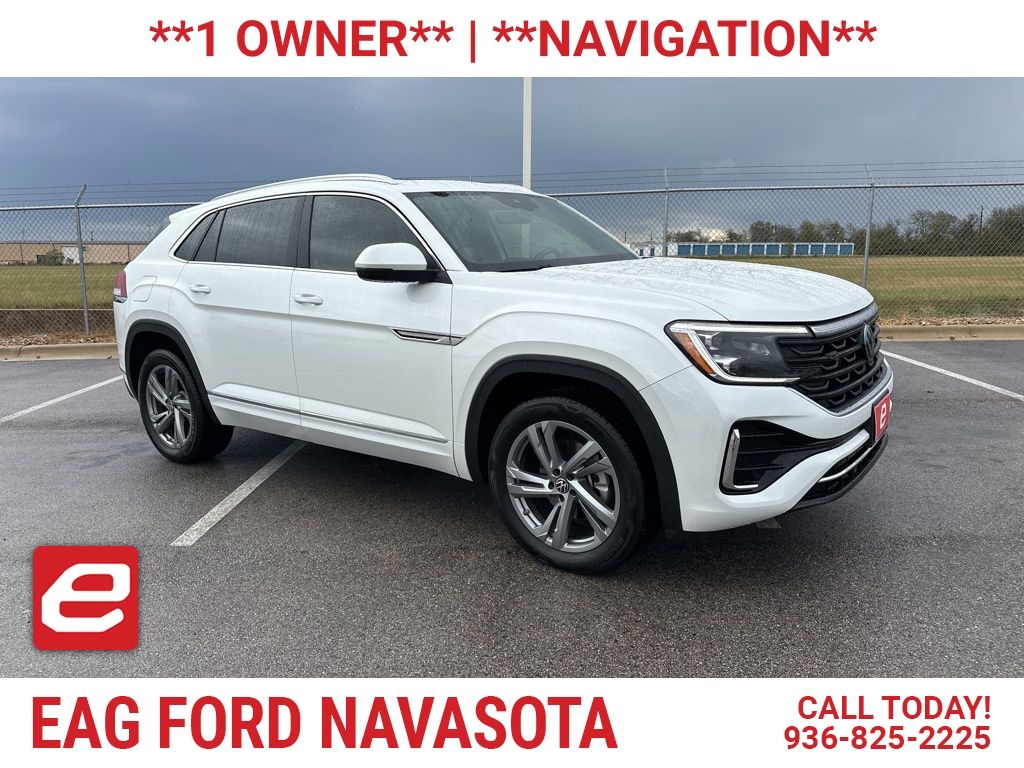 2024 Volkswagen Atlas Cross Sport SEL R-LINE's photo