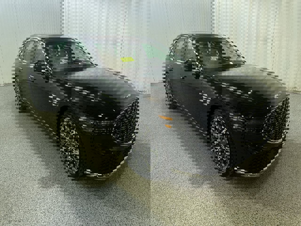 2024 GENESIS G90 Base's photo