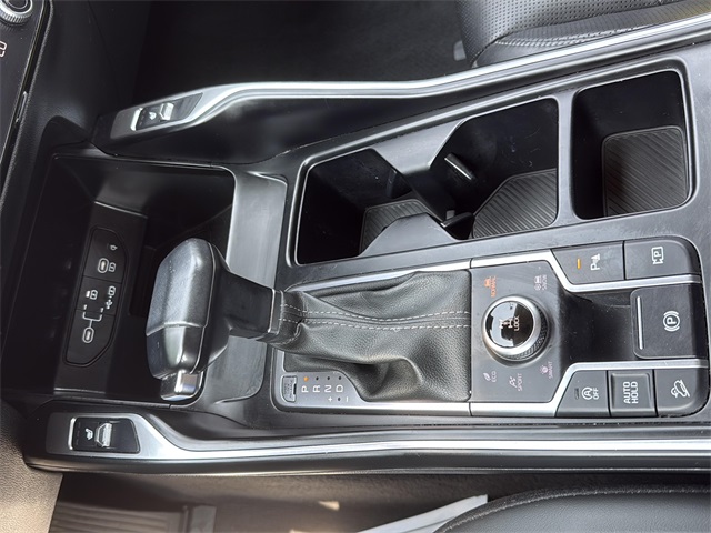 2024 Kia Sorento S photo 11