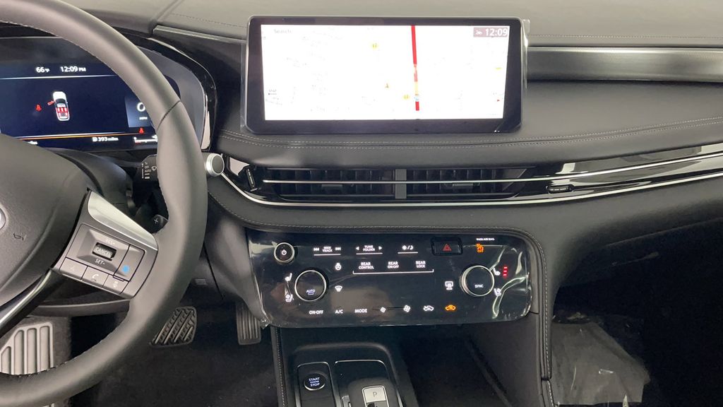 New 2025 White INFINITI LUXE image 16