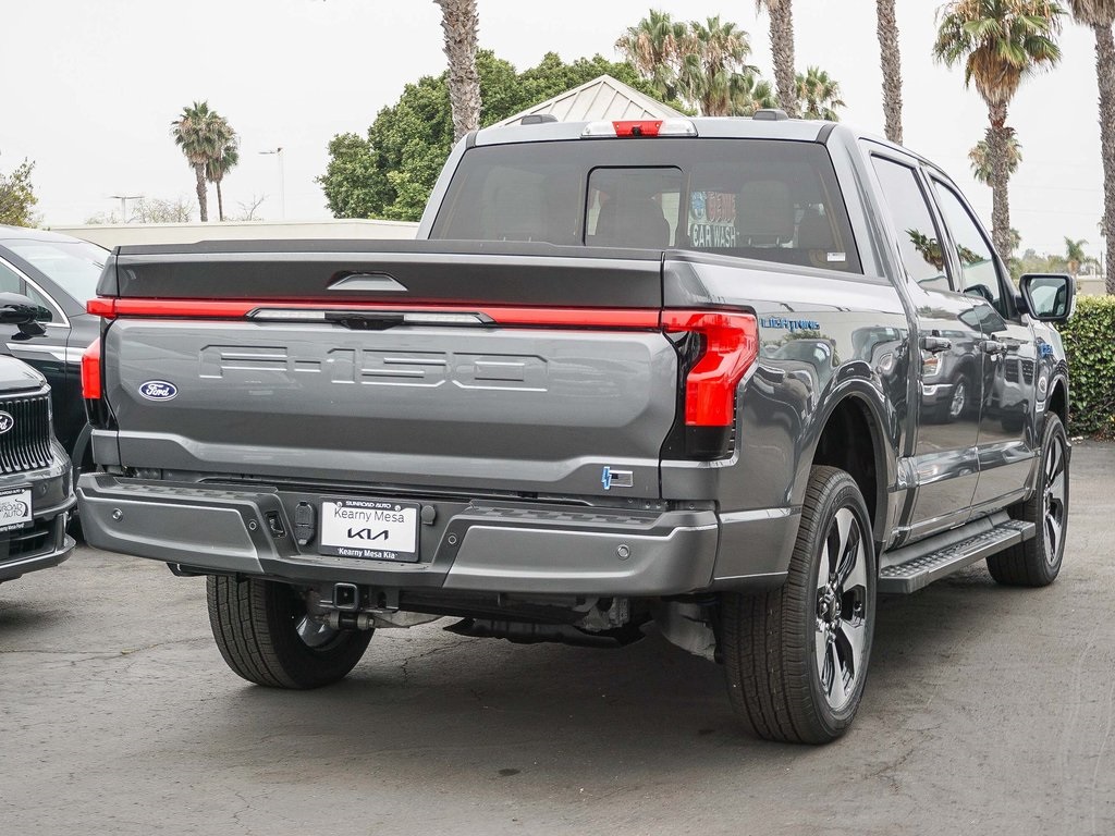 2025 Ford F-150 Lightning Platinum photo 8