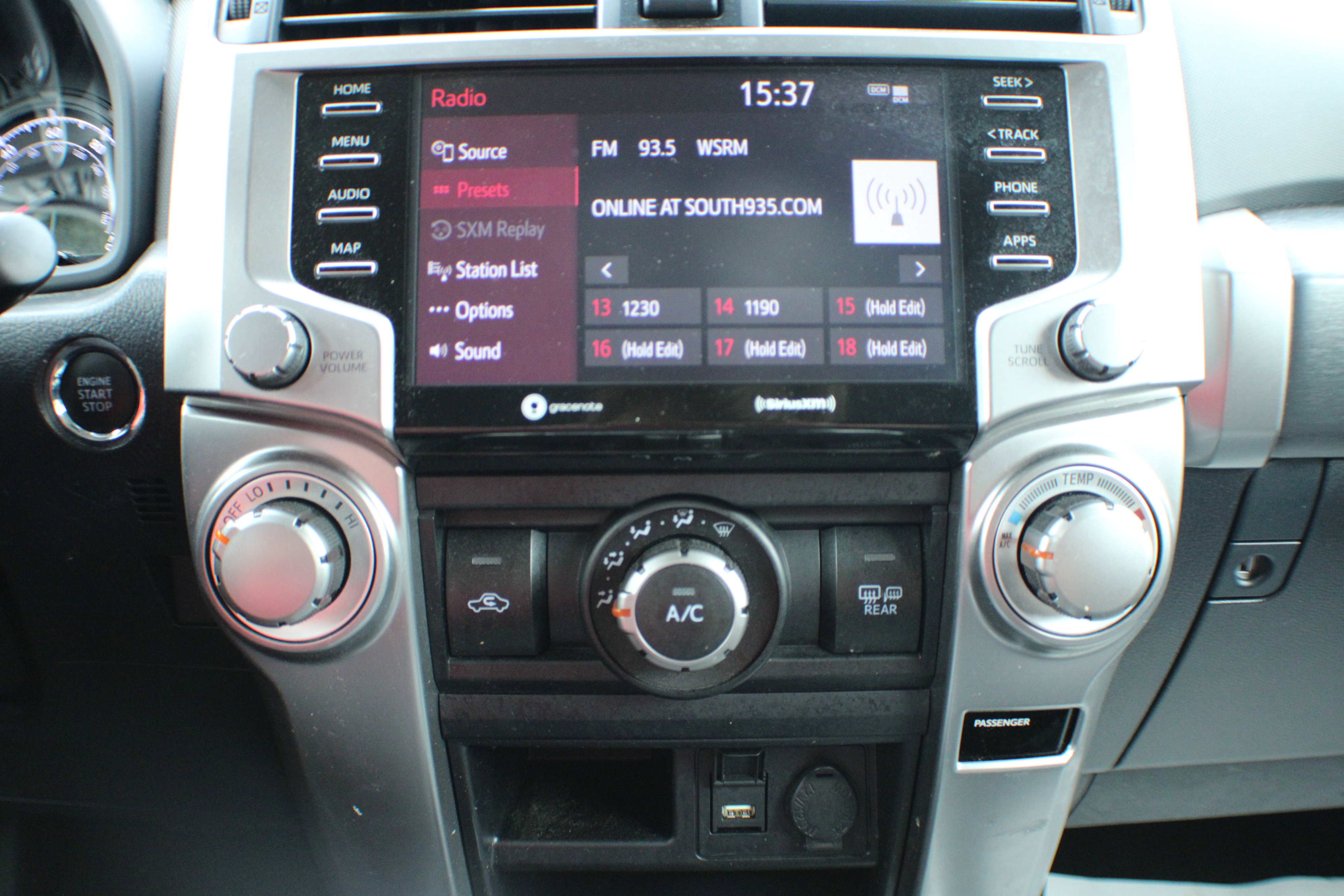 2024 Toyota 4Runner SR5 photo 7