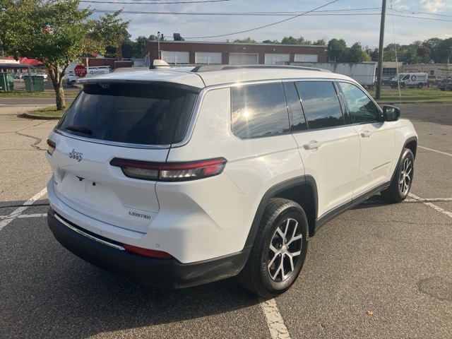 2024 Jeep Grand Cherokee Limited photo 3