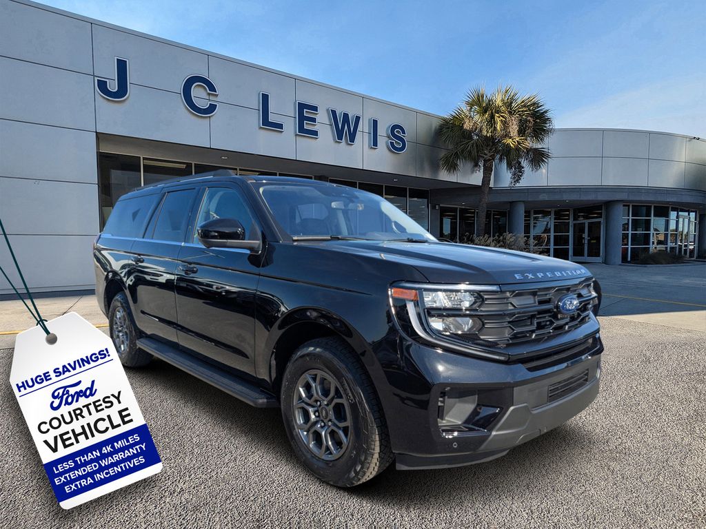 2025 Ford Expedition Active's photo