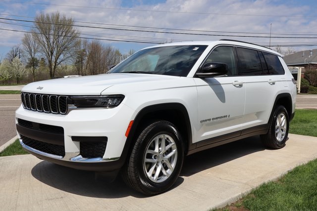 2025 Jeep Grand Cherokee Laredo X photo 4
