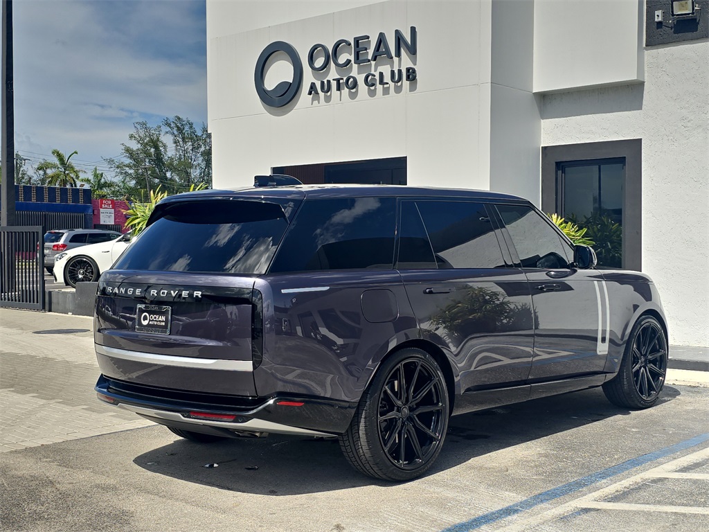 2025 Land Rover Range Rover Autobiography photo 4
