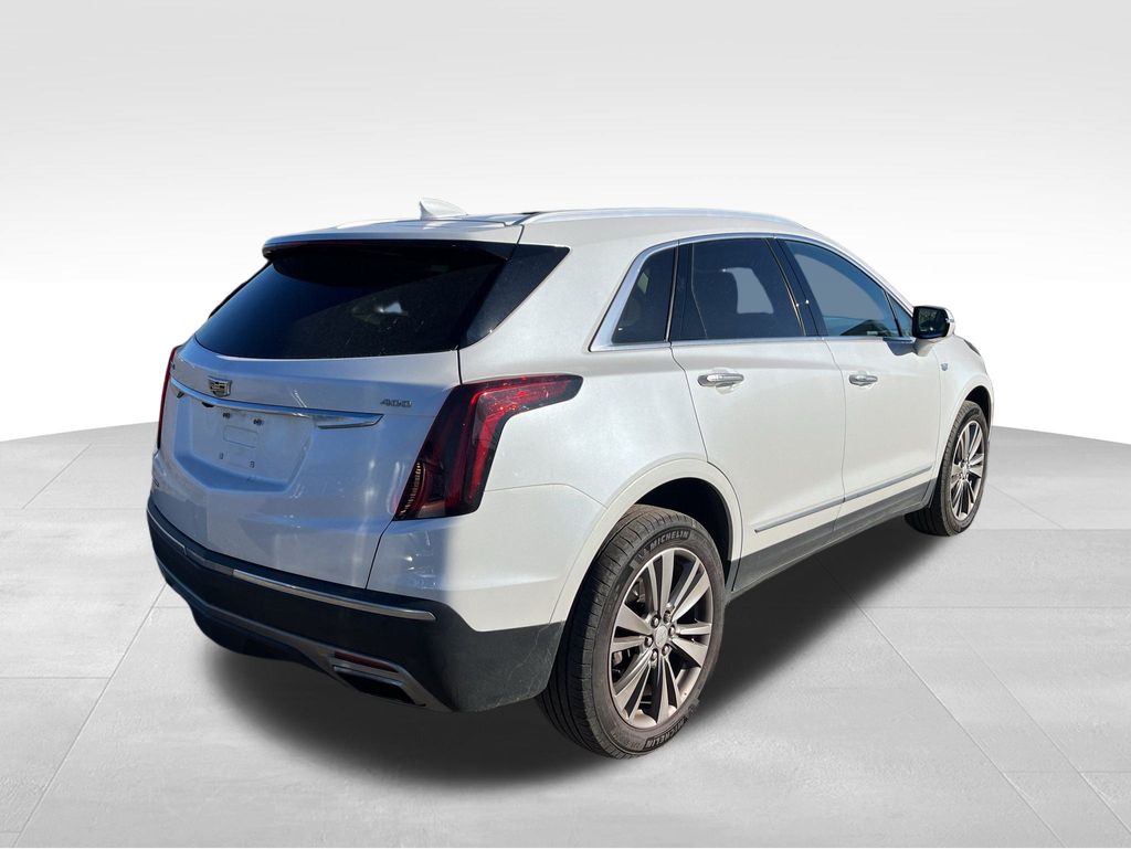 Used 2022 Cadillac XT5 Premium Luxury with VIN 1GYKNDRS4NZ145061 for sale in Coon Rapids, Minnesota