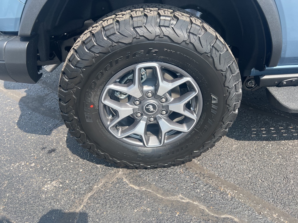 2025 Ford Bronco Badlands photo 4
