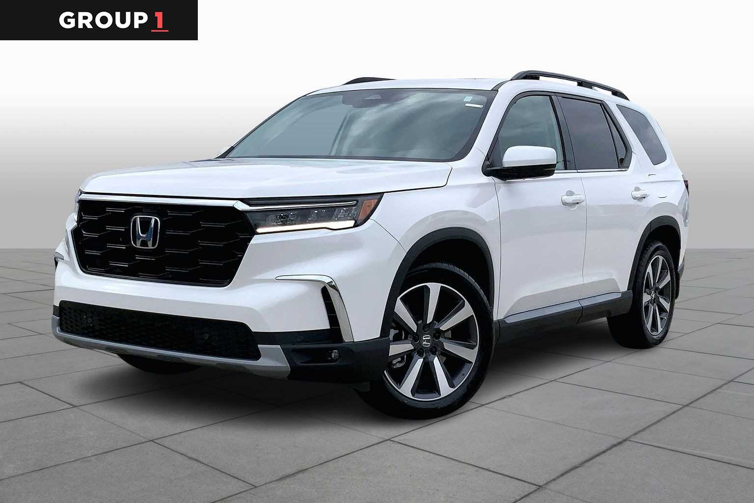 2025 Honda Pilot Touring's photo