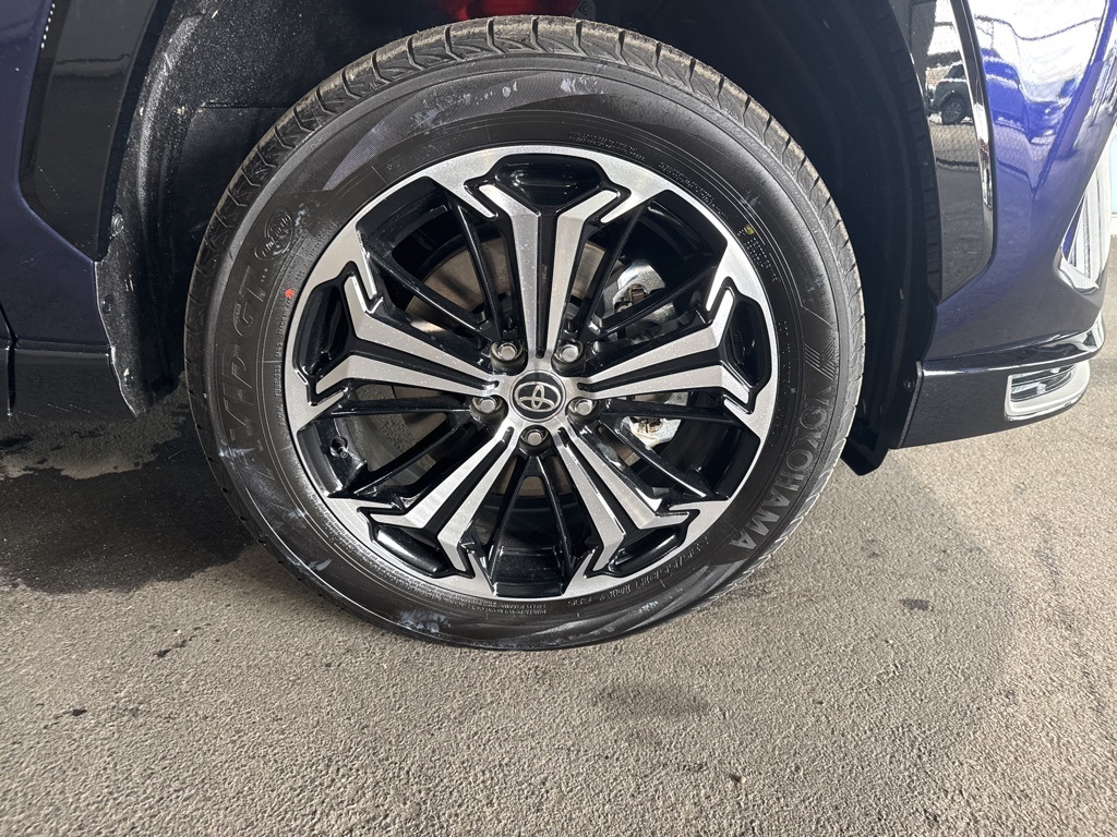 2025 Toyota RAV4 Hybrid XSE photo 7