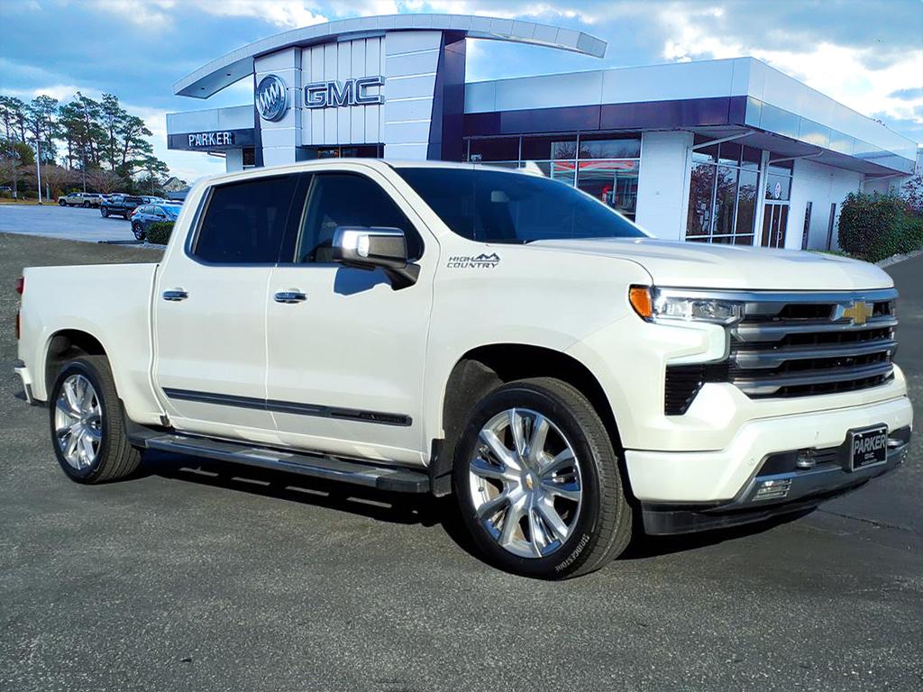 2022 Chevrolet Silverado 1500 High Country's photo