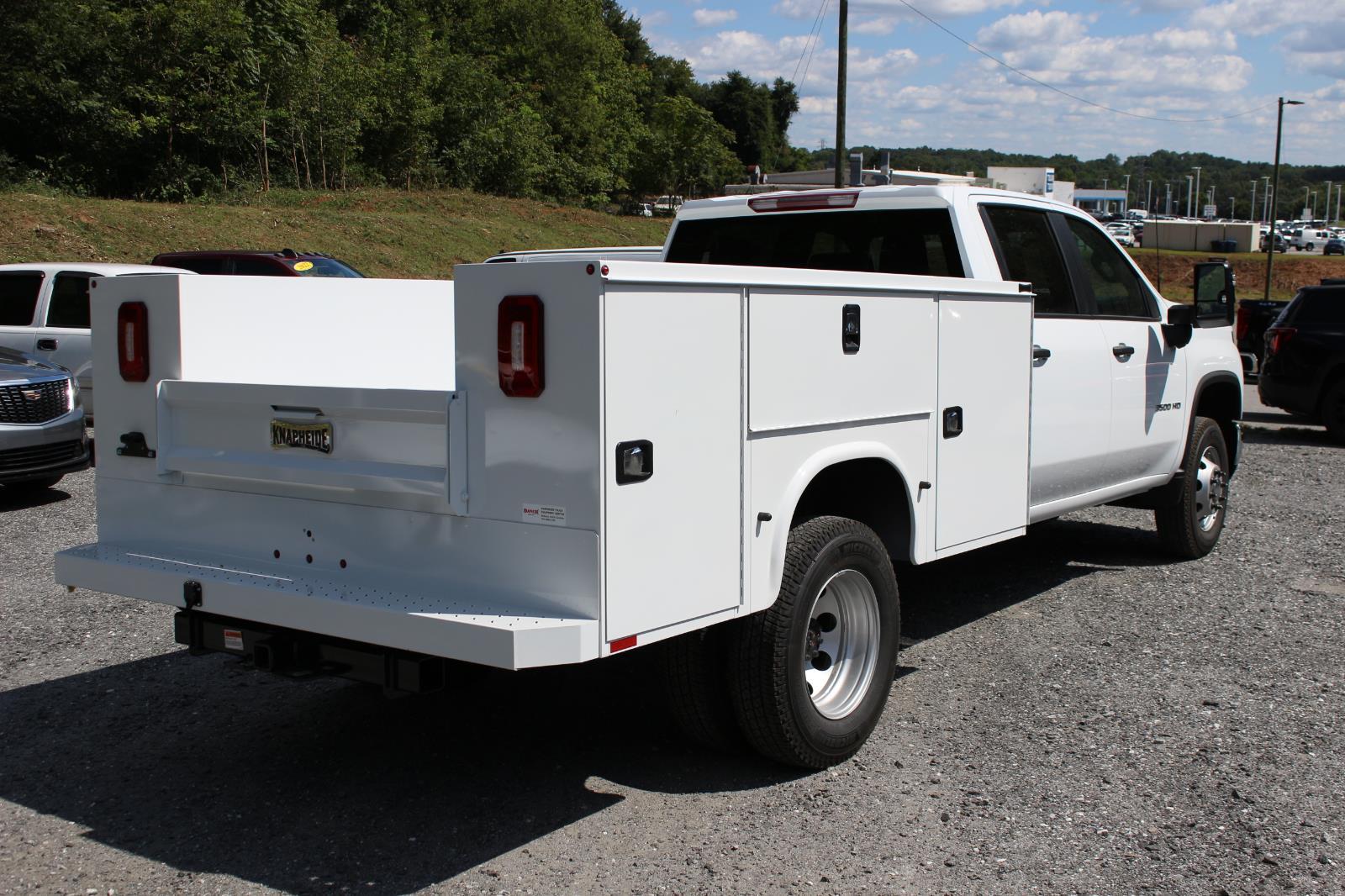 2025 Chevrolet Silverado 3500HD Work Truck photo 4