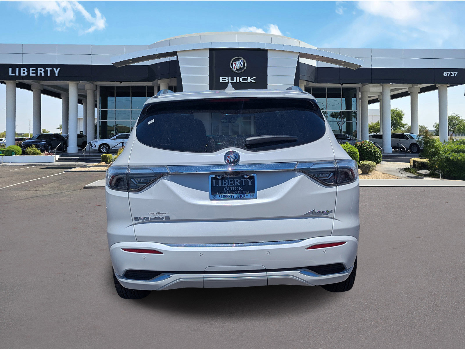 2024 Buick Enclave Avenir photo 3
