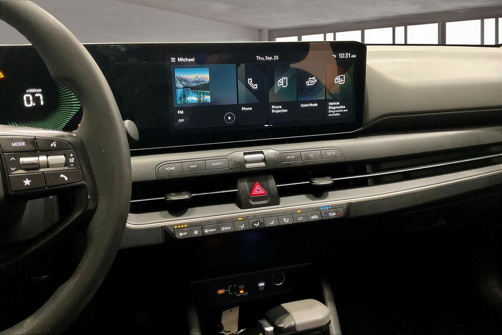 2025 Kia K4 LXS photo 4