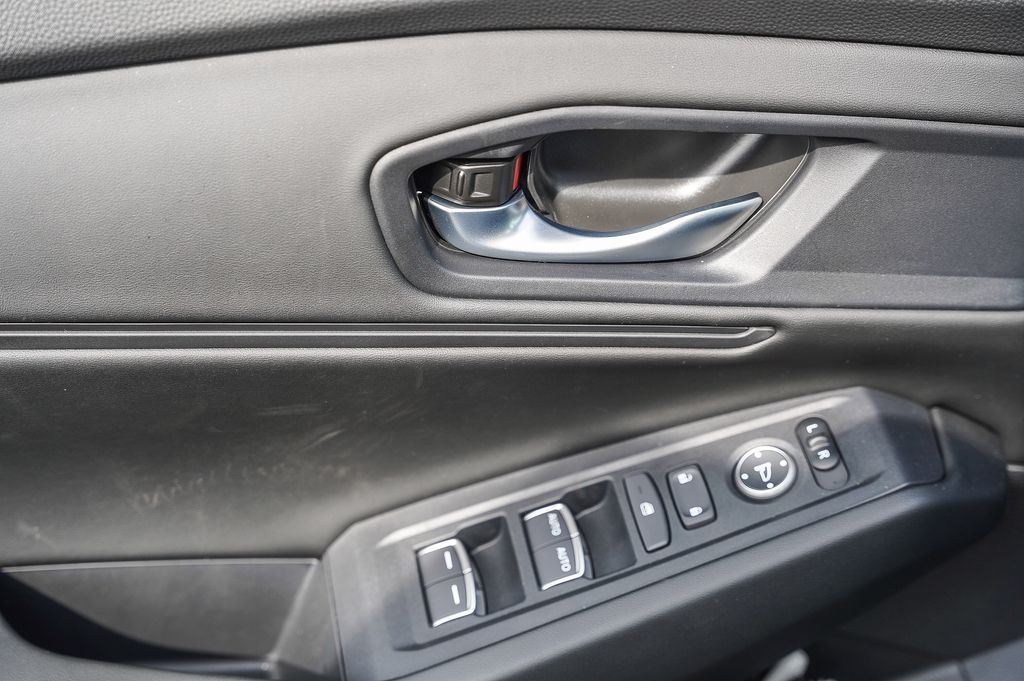 2025 Honda Accord SE photo 23