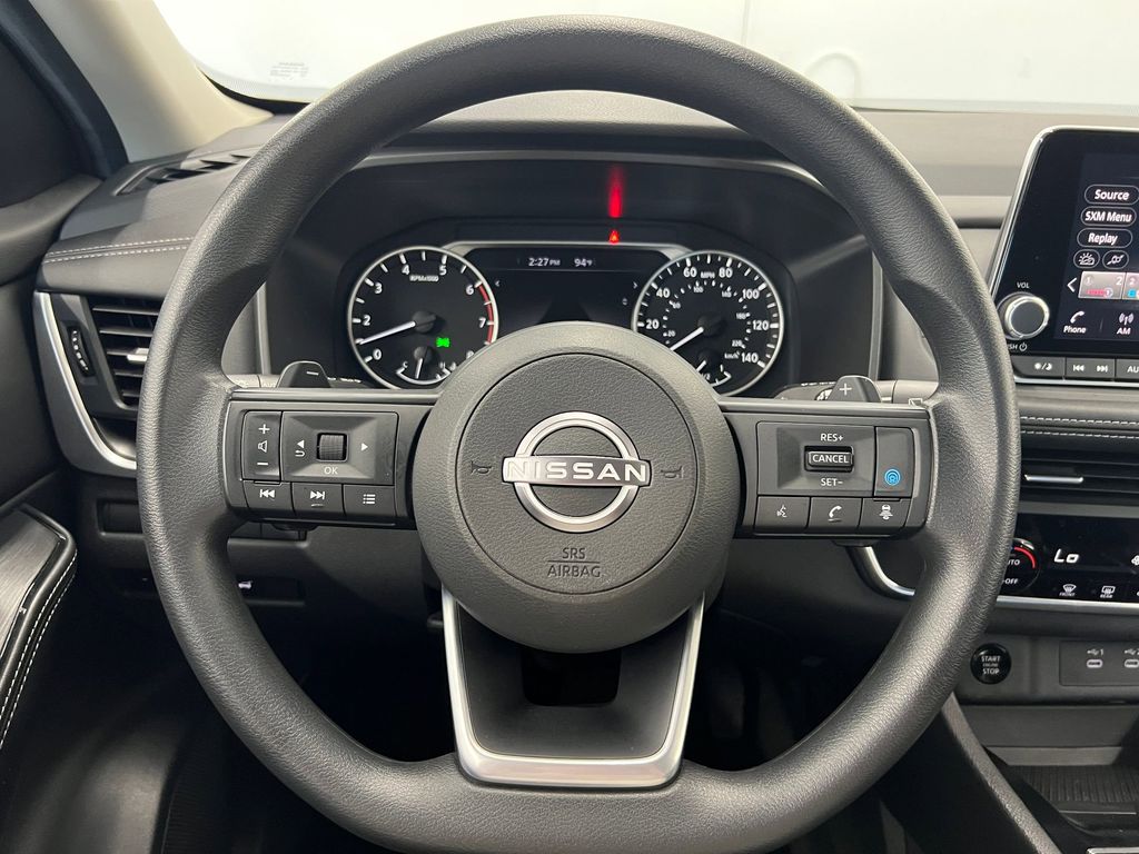 2024 Nissan Rogue SV photo 14