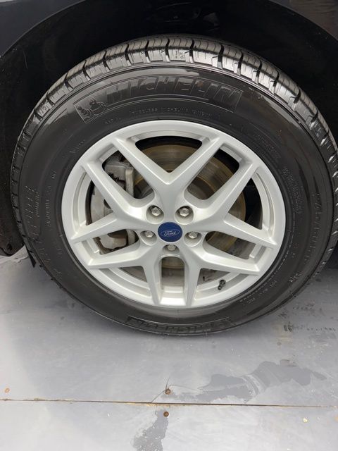 2022 Ford Edge SEL photo 29