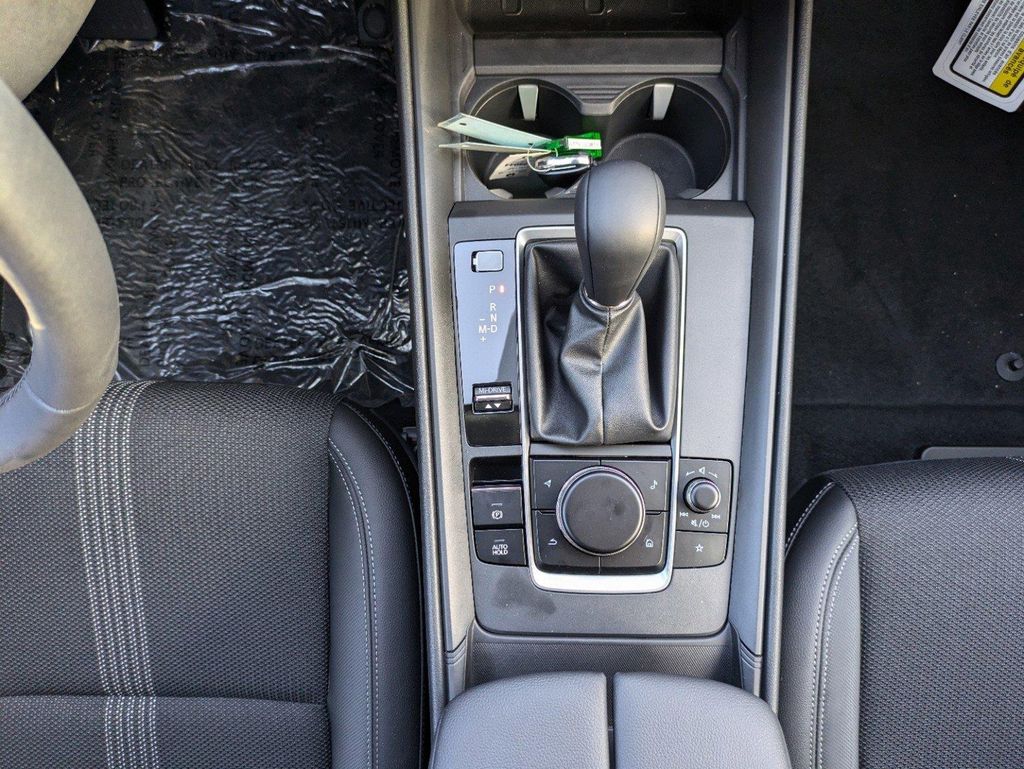 2025 Mazda CX-50 2.5 Select photo 13