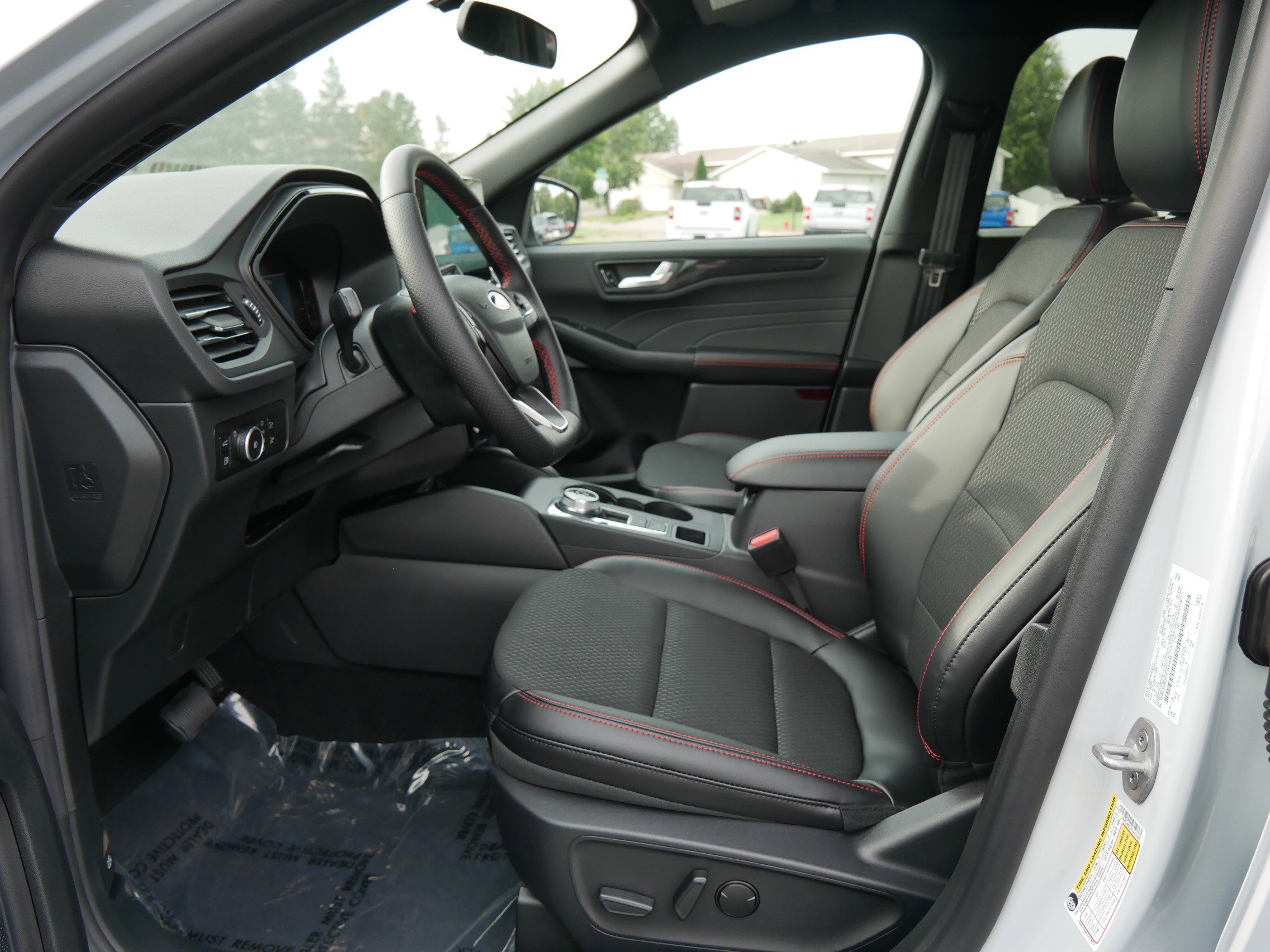 2026 Ford Escape ST-Line Select photo 4