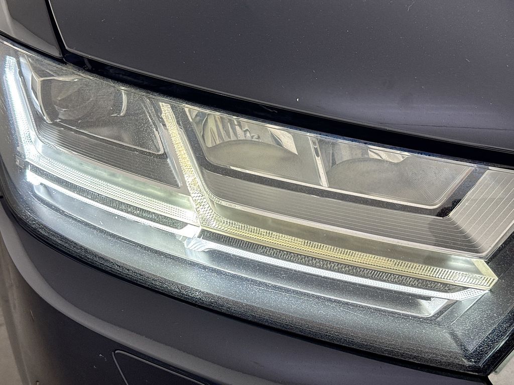 2017 Audi Q7 3.0T Prestige photo 36