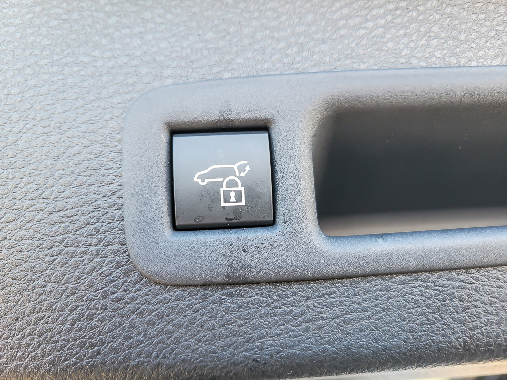 2025 TOYOTA SIENNA XSE ALL - Image 22