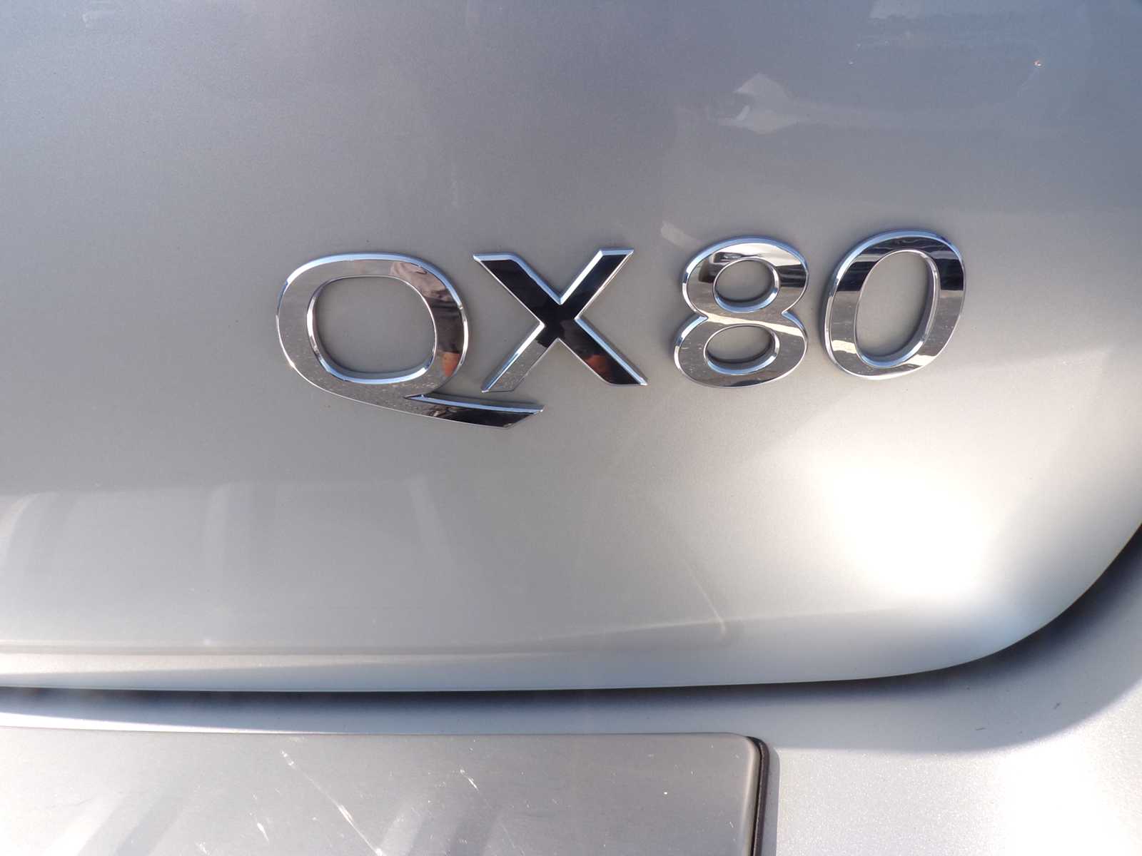 2018 Infiniti QX80 photo 23