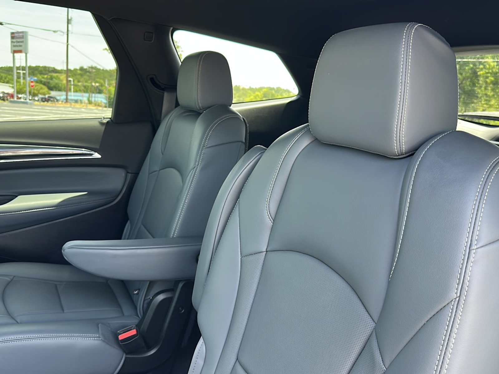 2024 Buick Enclave Premium photo 8