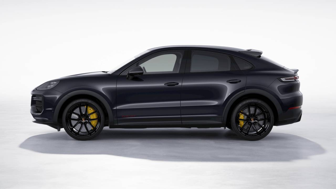 2026 Porsche Cayenne Turbo GT photo 2