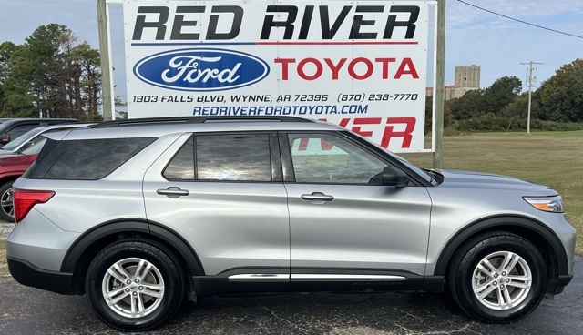 2021 Ford Explorer XLT's photo