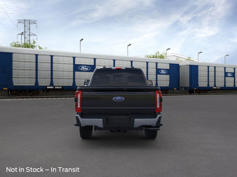 2025 Ford F-350 Lariat photo 4