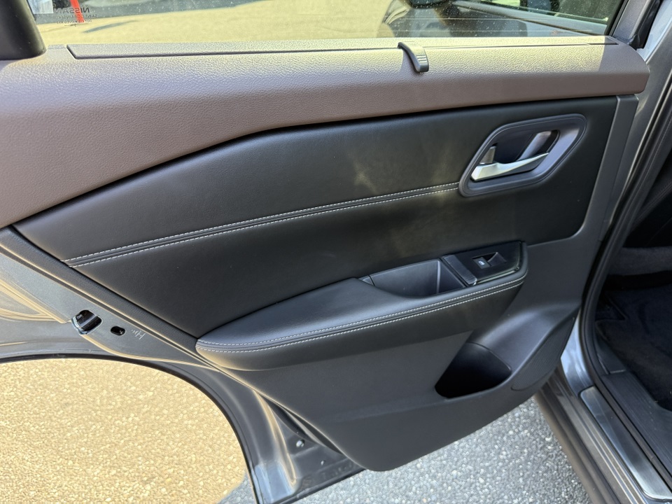 2023 Nissan Rogue SV photo 37