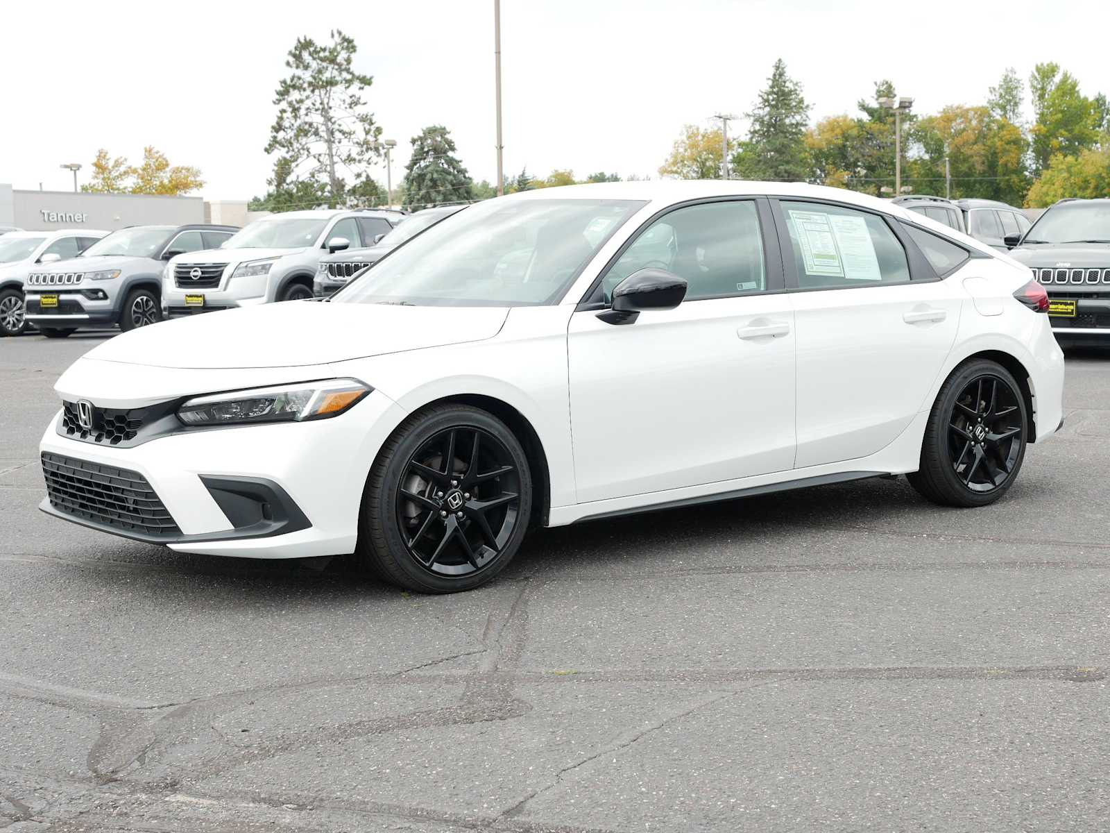 2024 Honda Civic Hatchback Sport photo 2