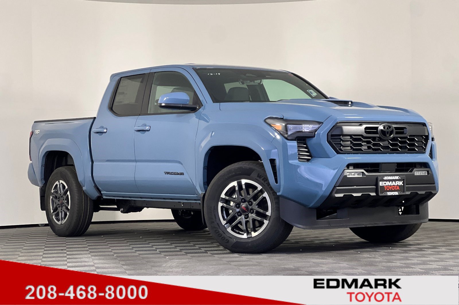 2026 Toyota Tacoma TRD Sport's photo