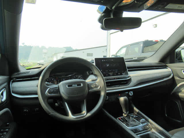 2024 Jeep Compass Sport photo 5