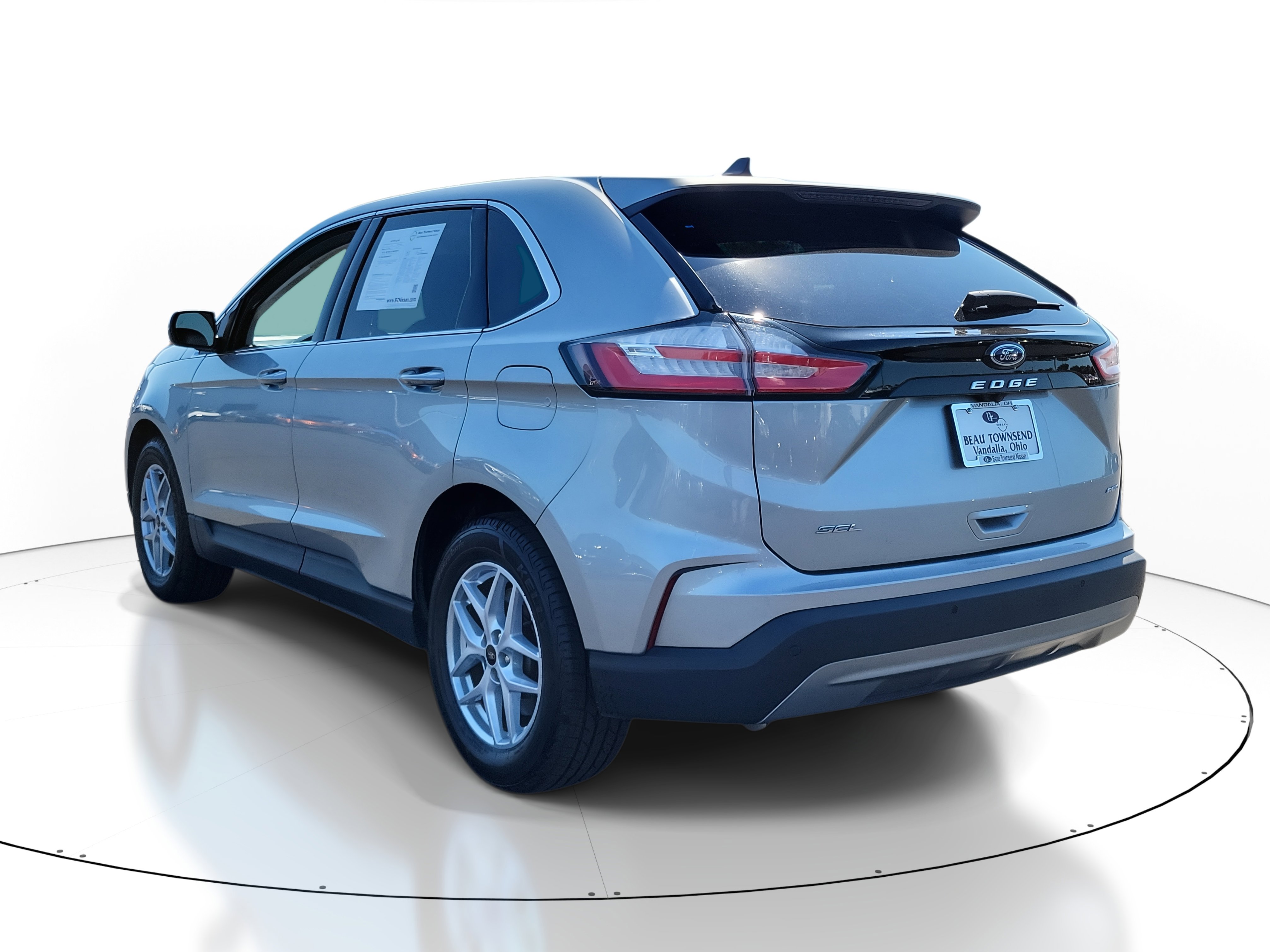 2024 Ford Edge SEL photo 3