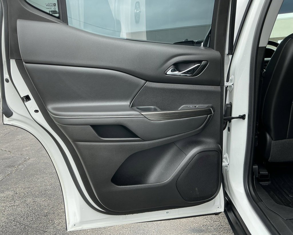 2022 Gmc Acadia SLT photo 39