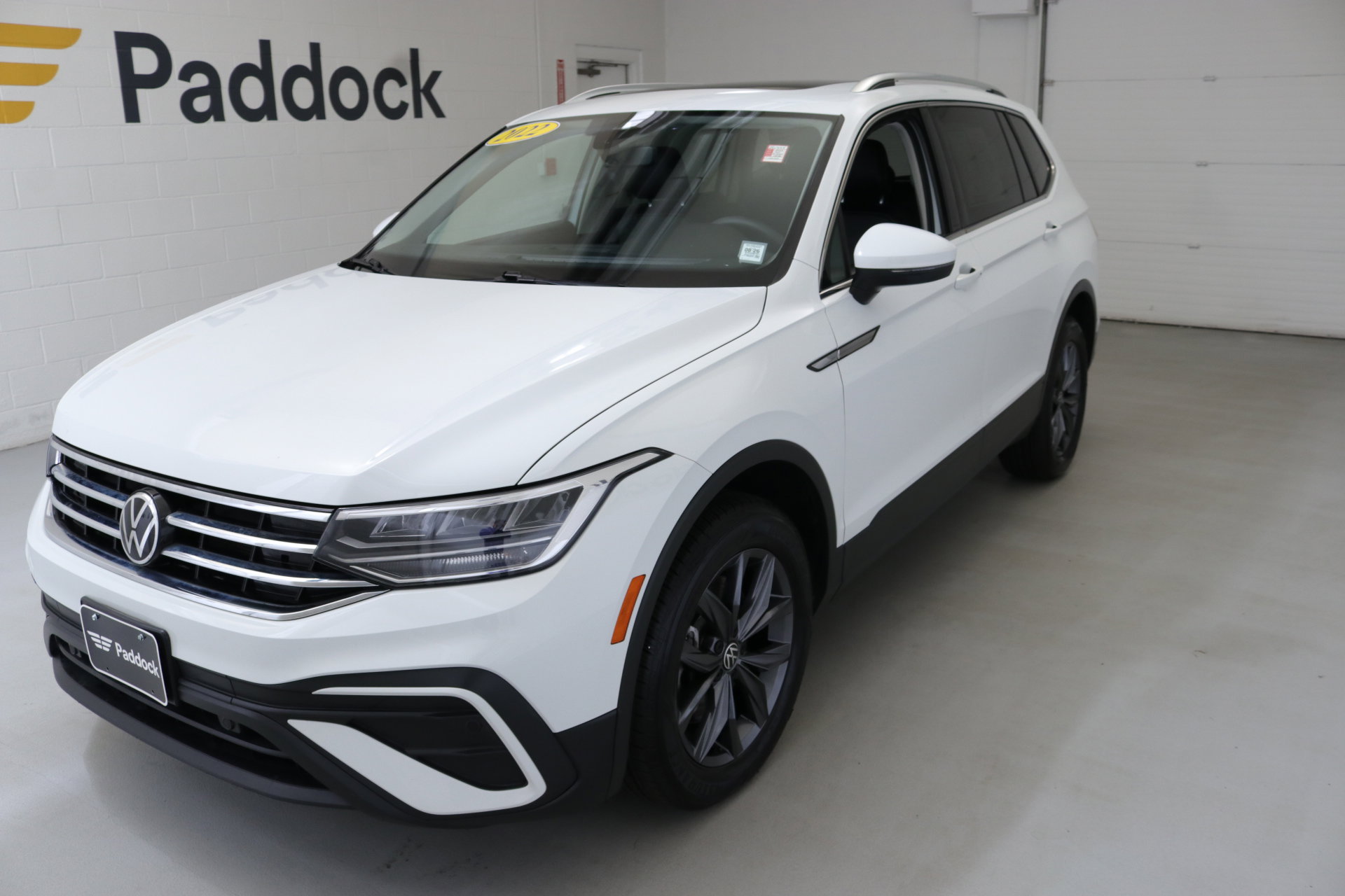 2022 Volkswagen Tiguan SE photo 3