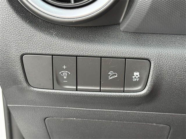 2023 Hyundai Kona SE photo 19